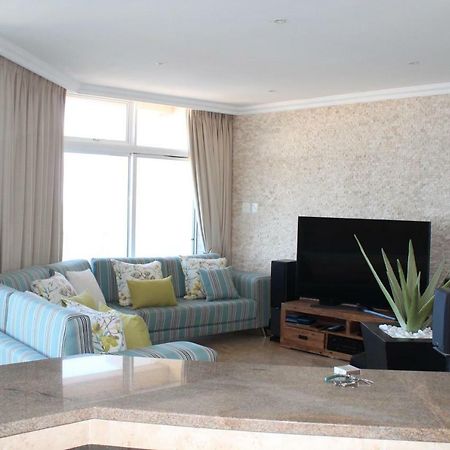 Unit 1101 Oyster Rock Appartement Durban Buitenkant foto