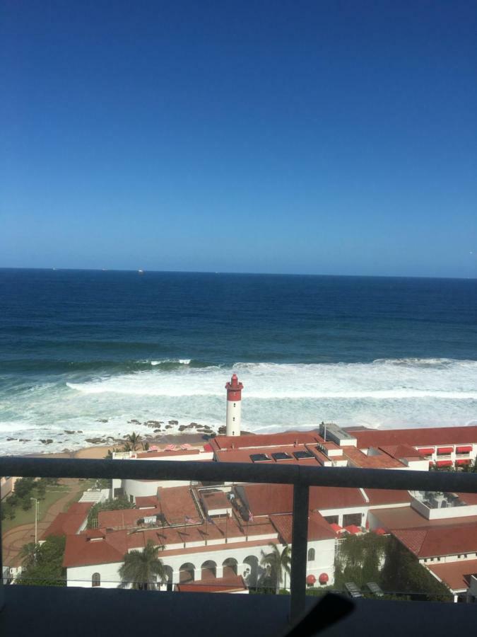 Unit 1101 Oyster Rock Appartement Durban Buitenkant foto