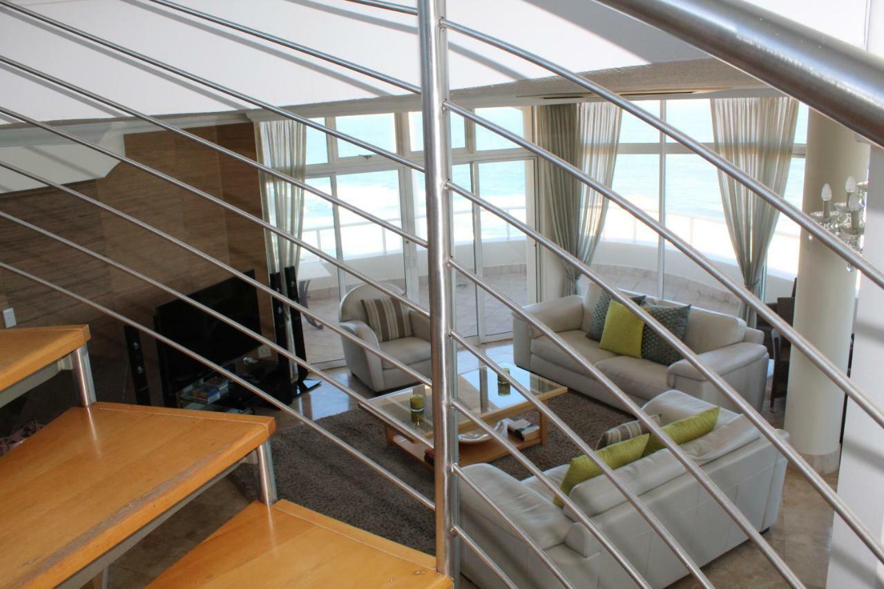 Unit 1101 Oyster Rock Appartement Durban Buitenkant foto