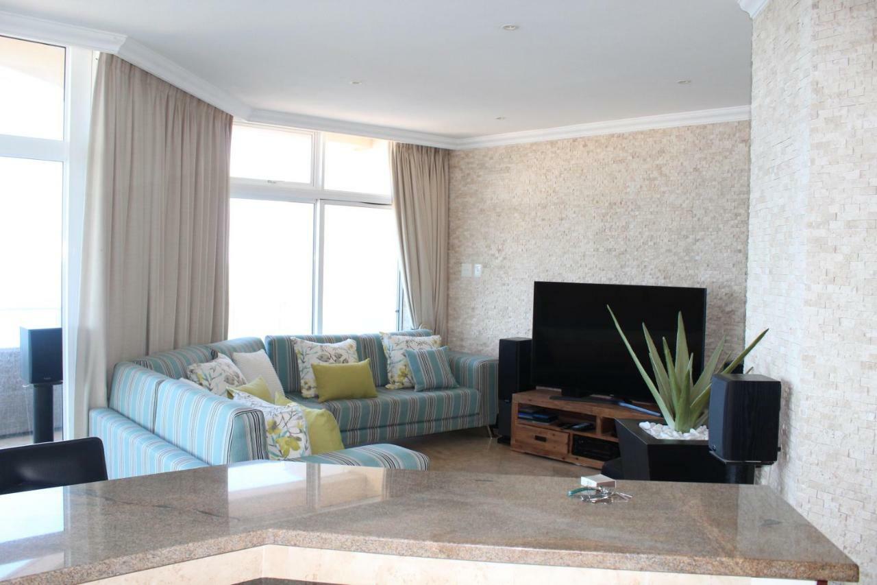 Unit 1101 Oyster Rock Appartement Durban Buitenkant foto